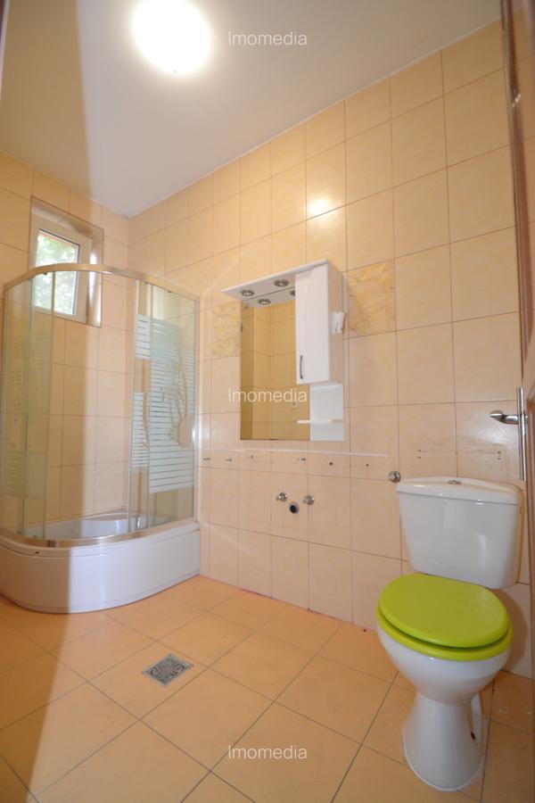 Casa zona Blascovici, 5 camere, 3 bai, 3 intrari - 8