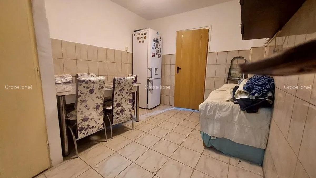 Apartament 2 Camere - Parter Cu Balcon - Centrala Gaze - 3