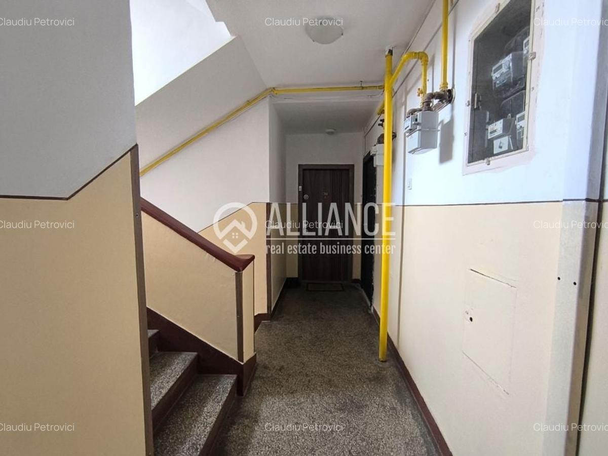 CENTRU COLONADELOR(cod03) - 2 Camere luminoase ! - 15