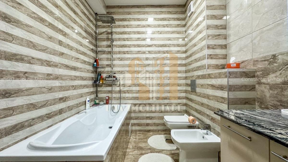 Apartament cu 3 camere decomandat, mobilat în Tractorul - 18