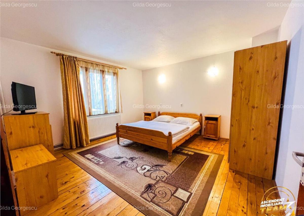 FILM! Pensiune in decor de poveste, loc de istorie si legend - 2