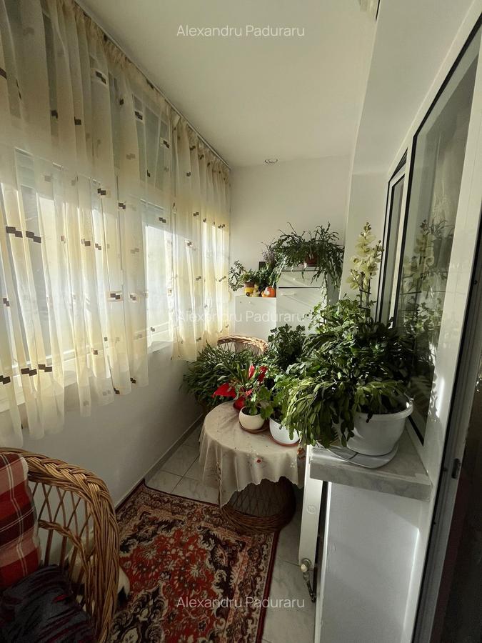 OANCEA-TATARASI ap.2 camere, etajul.1/4, curat, decomandat! - 2