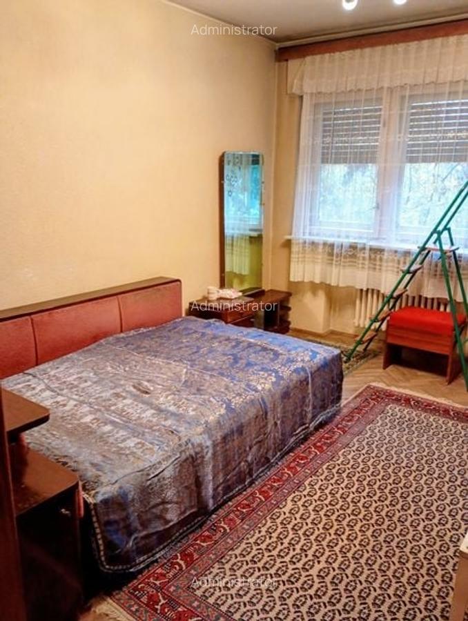 Apartament de 3 camere in zona Aviatorilor mai precis pe str Mircea Zorilean - 10