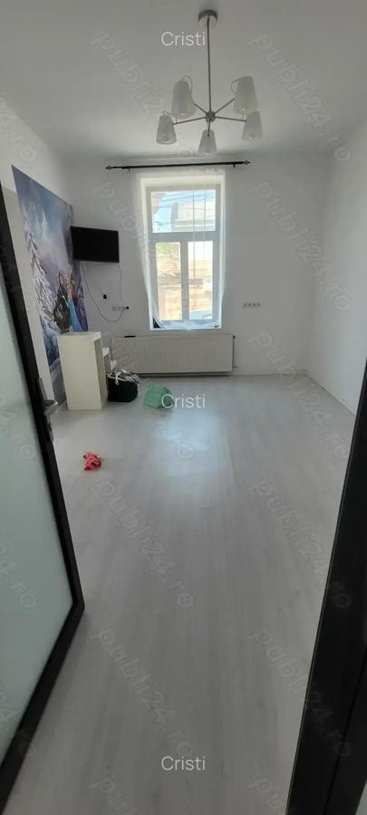 Vand casa in centru - 6 Vand casa in centru - 6