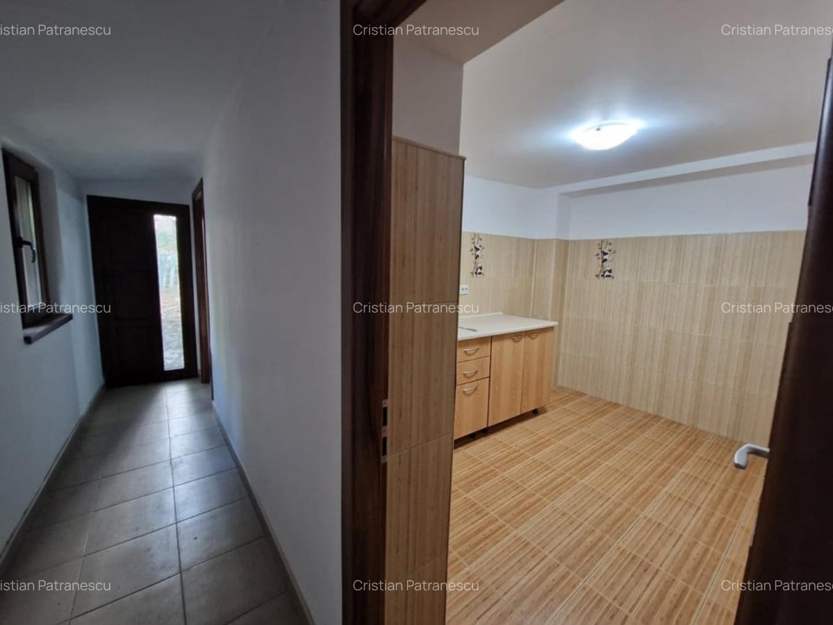 Casa 3 camere cu curte proprie | Piata Chibrit | 1' Metrou 1 Mai - 8