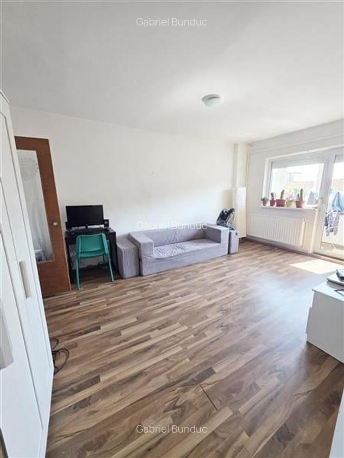 Apartament 2 camere, zona Racadau - 13