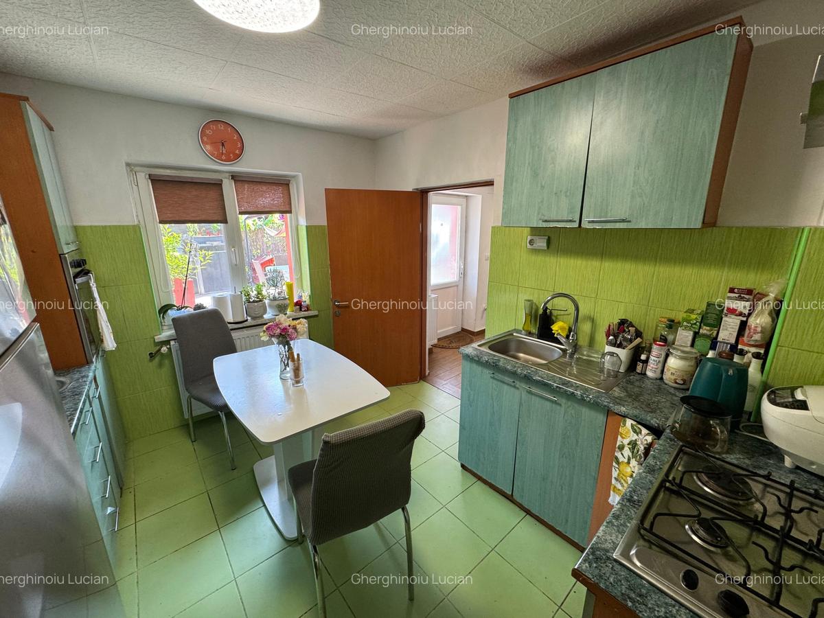 Casă cu 4 camere în Bogdăneștilor - 15