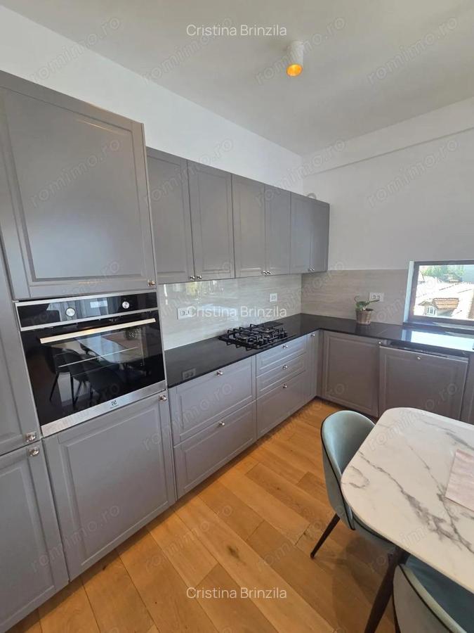 Penthouse 4 camere LUX, vedere parc Cazzavillan, 2 locuri parcare - 1