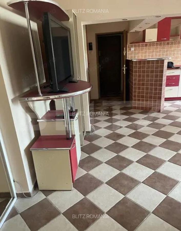 Inchiriere apartament 4 camere | zona Alexandru cel Bun | - 2