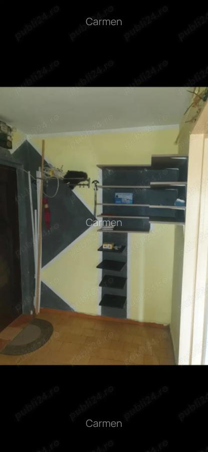 De vanzare apartament doua camere semidecomandat zona Micro 40 ,etajul 4 - 7 De vanzare apartament doua camere semidecomandat zona Micro 40 ,etajul 4 - 7