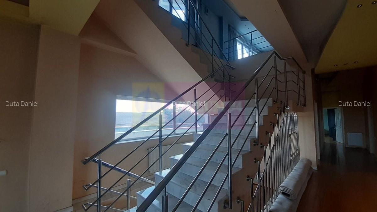 Vilă Mare în Voluntari - 4