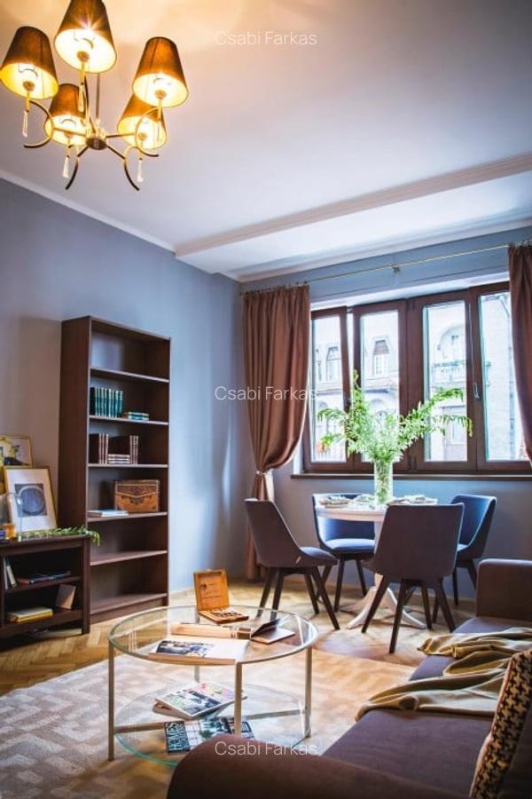 Apartament cu 3 camere decomandat, mobilat în Central - 1