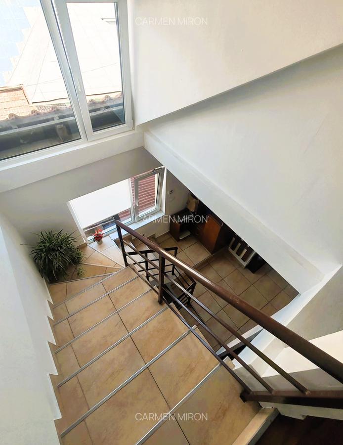 Apartament modern cu 4 camere semidec. in apropiere de UMF - 12