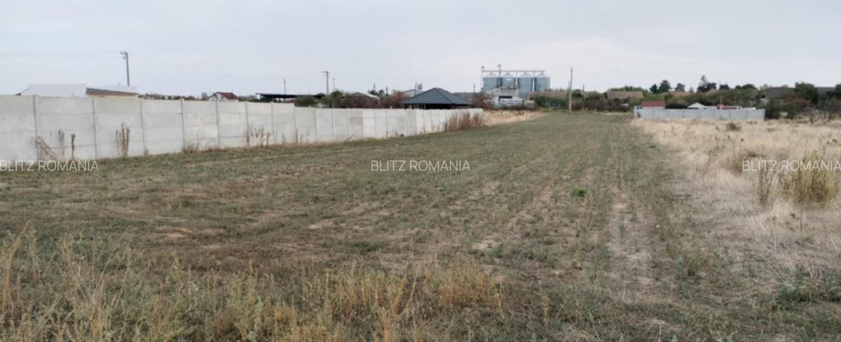 Teren intravilan Cracea 1050mp cu deschidere 16m - 1