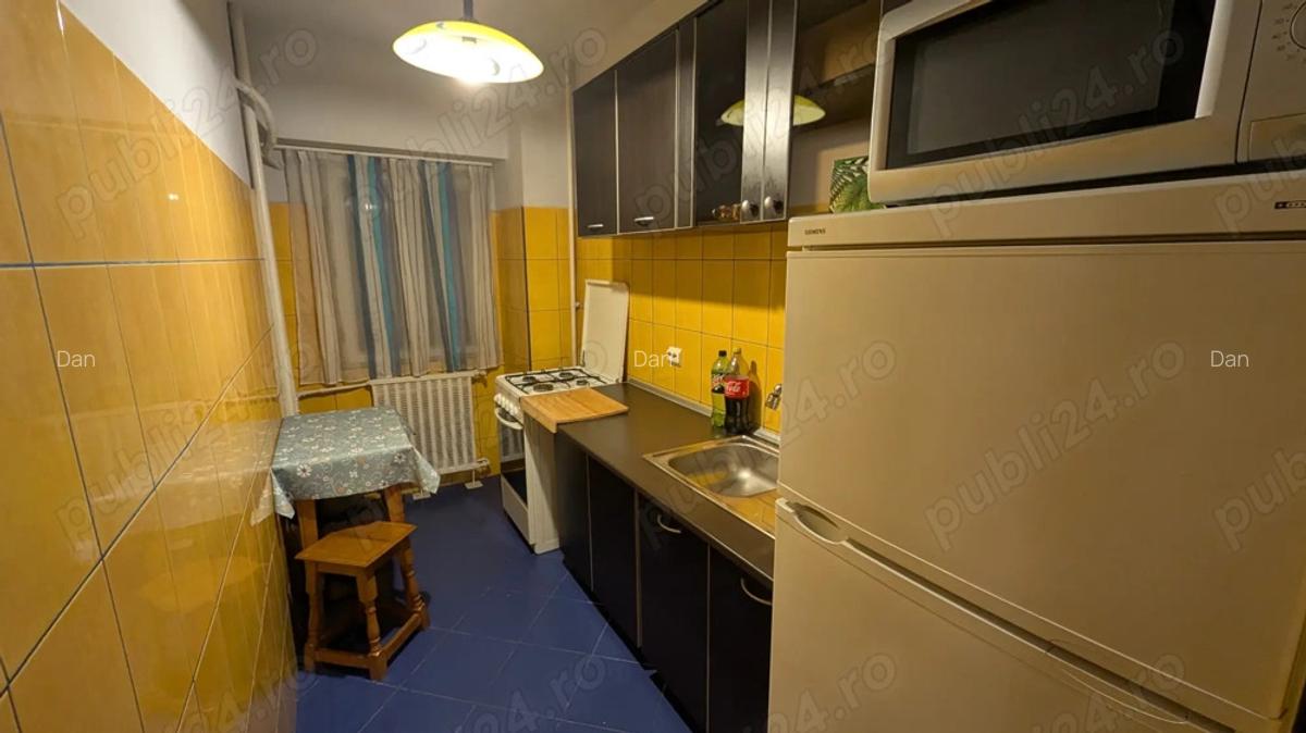 Garsoniera spatioasa in zona centrala - 1