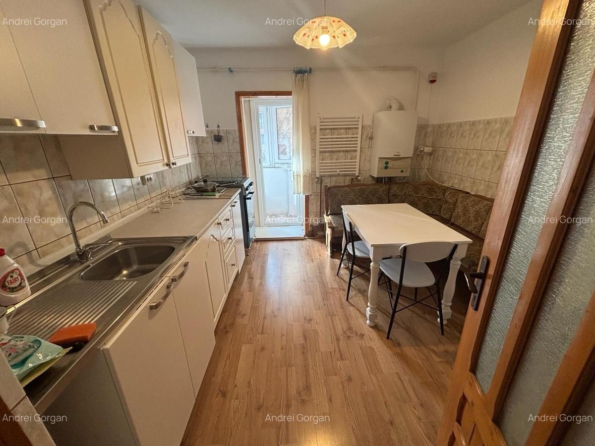 Apartament decomandat 3 camere Arcu Vile - 2