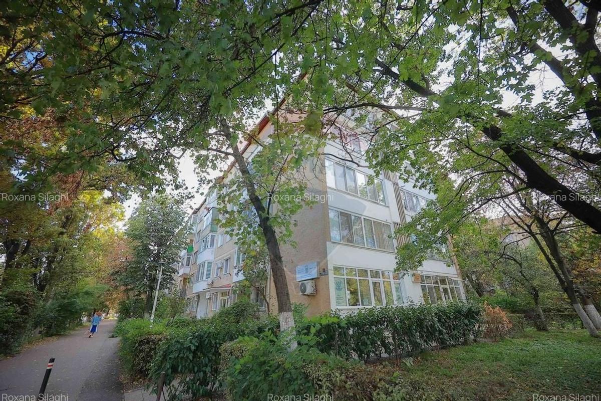 Apartament cu 3 camere de vanzare, zona Rogerius - 26