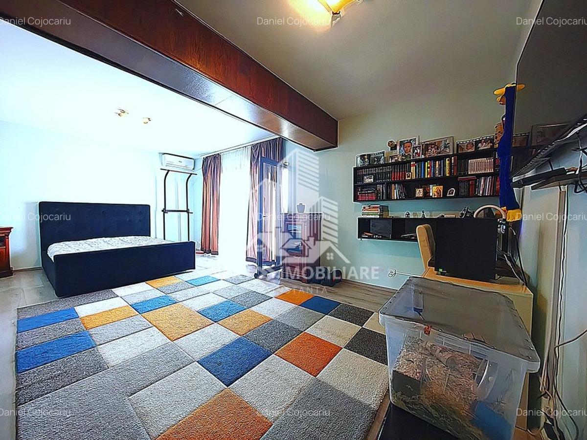 Pensiune Eforie Nord 17 camere plus spatiu comercial - 11