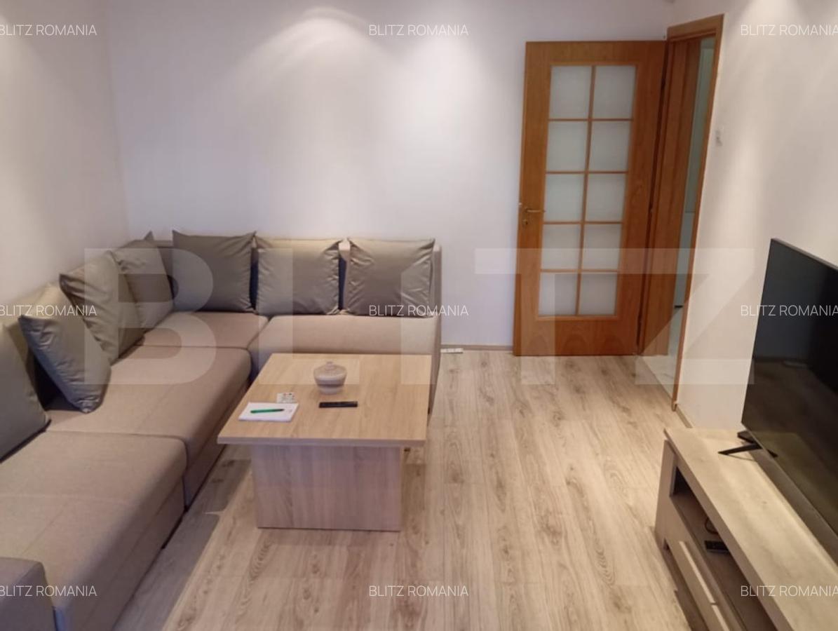 Apartament 3 camere, 70 mp, zona Micro 3 - 2