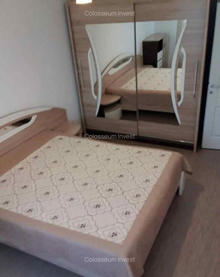 Apartament 2 camere, decomandat - zona Centru Civic - 3