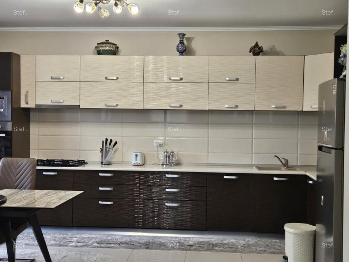 Casă individuală cu 5 camere în Central - 2
