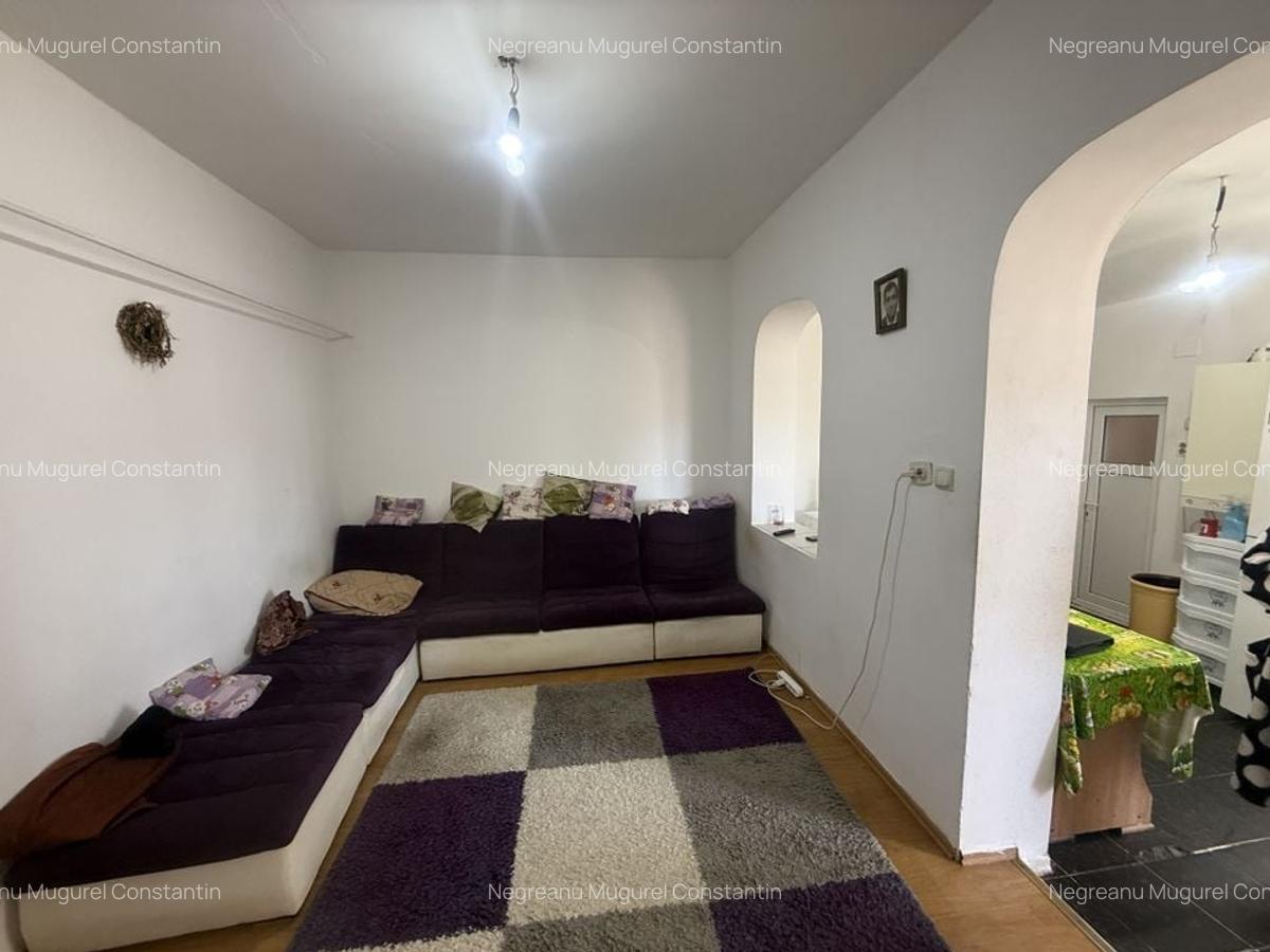 Apartament 2 cam in Vila etaj 1 + pod + curte 34 mp Campina - 5
