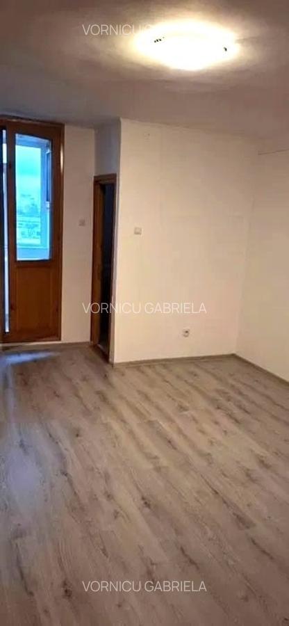 Garsonieră decomandată, mobilată în Tătărași - 3