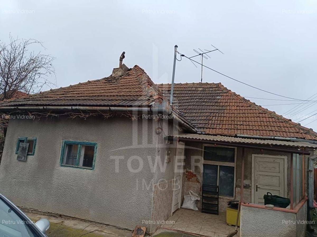 Oportunitate unică de investiție – Casă  cu potențial, în zona 3 Stejari, Sibiu - 1