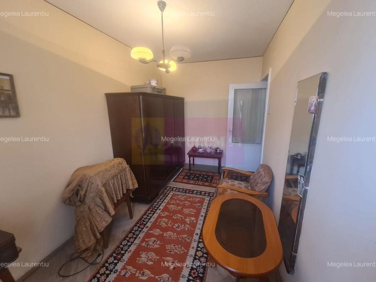 Apartament cu 3 camere de vanzare in Campina - Zona Scoala Centrala - 6