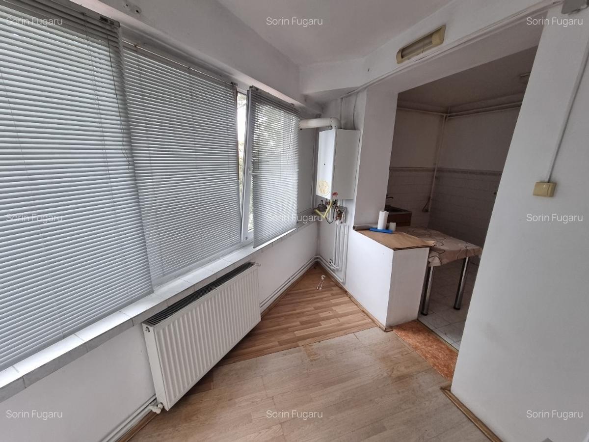 Vand apartament 2 camere - 8