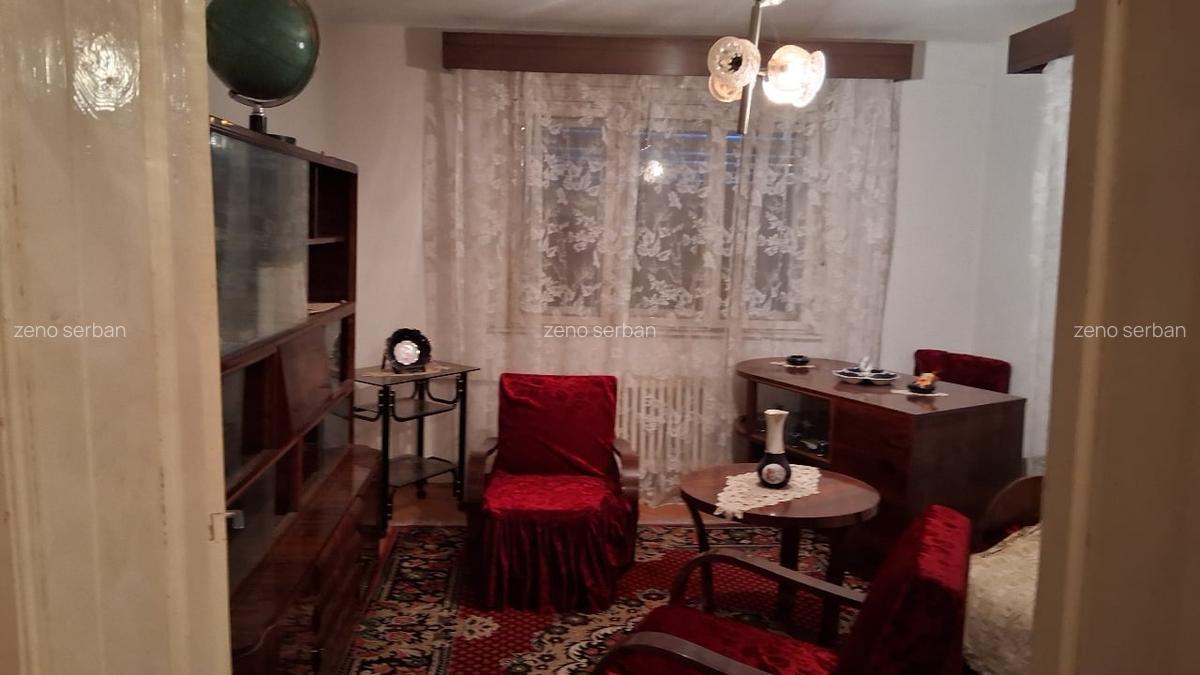 Proprietar vând casă cu grădină două apartamente, Mehala  suprafată totală 739 m - 12