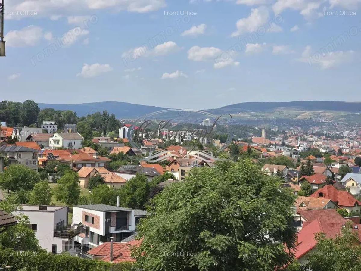 Apartament cu garaj si panorama spre oras - 10