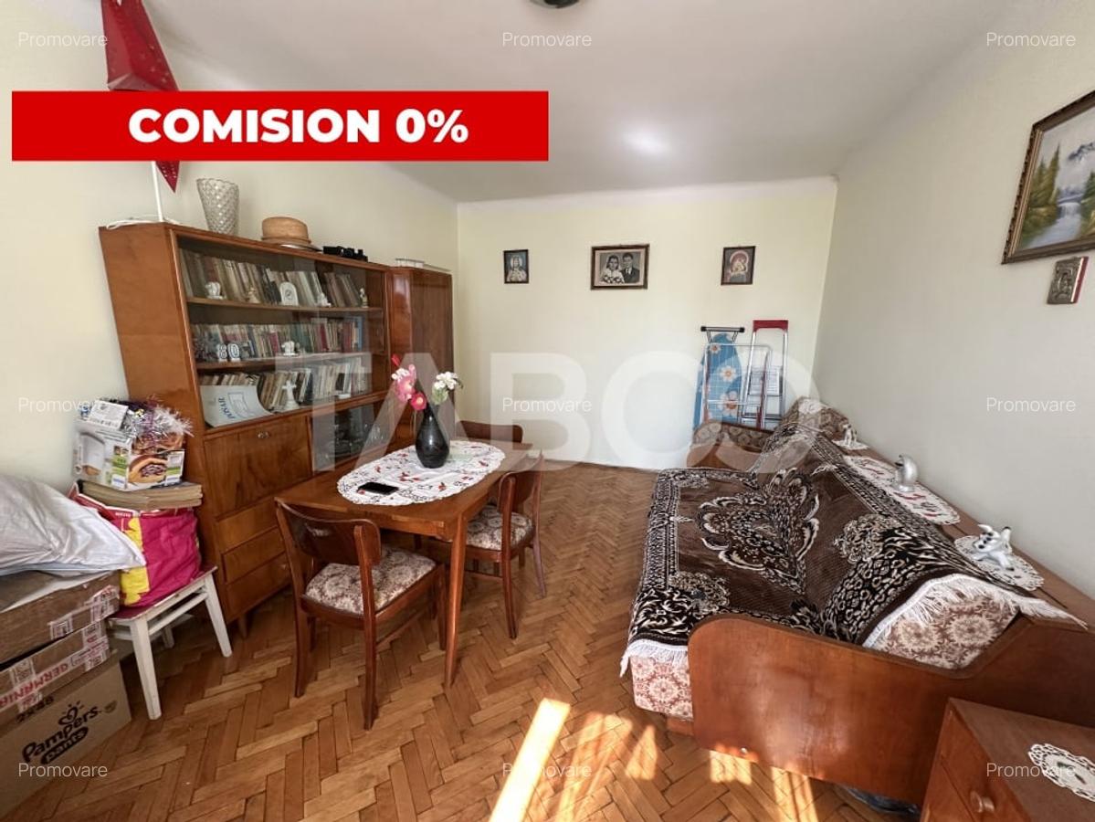 Apartament 2 camere 47 mpu decomandat 2 boxe la subsol garaj etaj 2 - 1