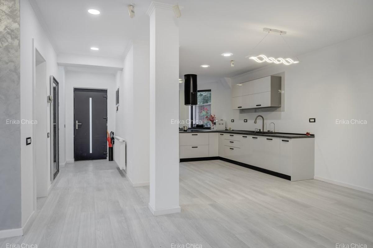 Vila cu piscina - Drumul Taberei - Prelungirea Ghencea - str Maracineni - 12