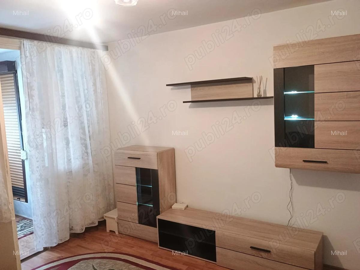 Ofer spre inchiriere garsoniera zona 1 Brasov - 3 Ofer spre inchiriere garsoniera zona 1 Brasov - 3
