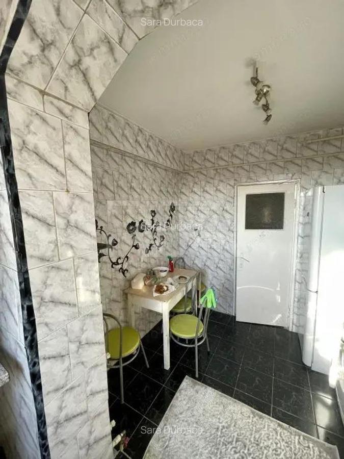 Apartament luminos 3 cam. Calea Giule?ti - 13 Apartament luminos 3 cam. Calea Giule?ti - 13