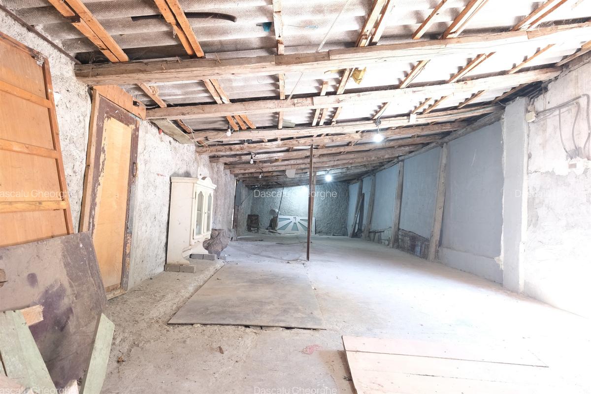 TEI TOBOC - Petricani, casa exceptionala din caramida, 4 camere si 200 mp. teren - 14