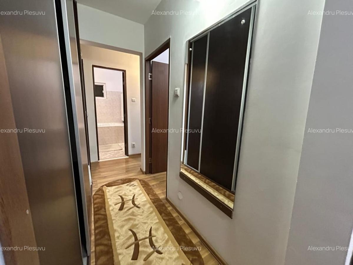 INCHIRIERE-APARTAMENT 3 CAMERE-DECOMANDAT-NICOLINA - 3