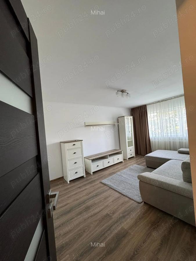 Inchiriez apartament 3 camere zona Lipovei - 1