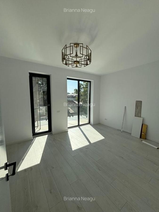 Vila de inchiriere, 6 camere // Zona Tei - 14