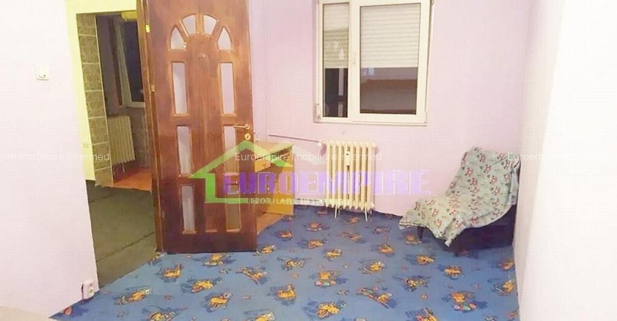 Apartament 2 camere de vanzare zona KM 4-5 - 2