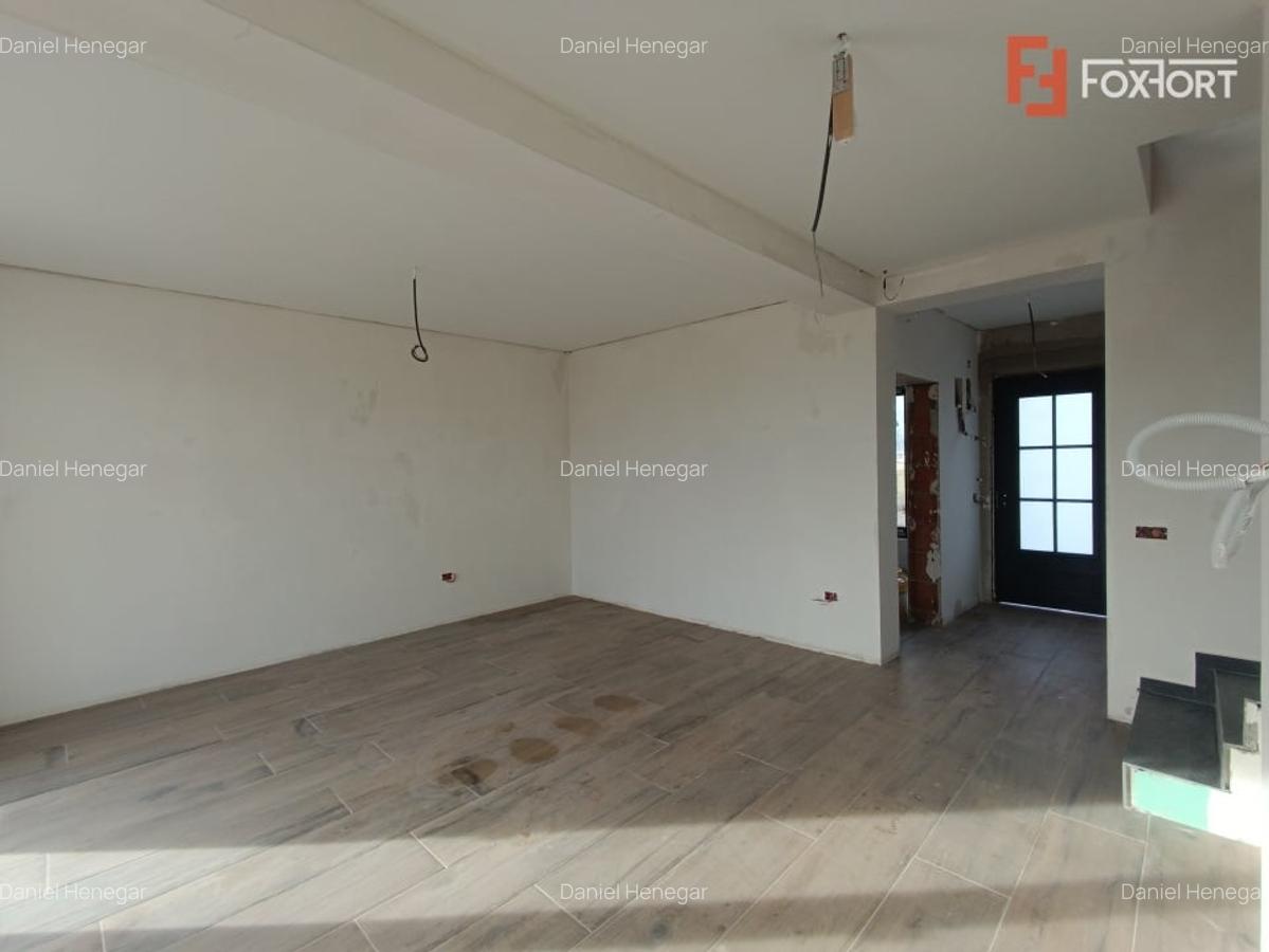 Casa insiruita cu 3 camere,  90 mp utili si teren de 300 mp, zona Giroc - 3