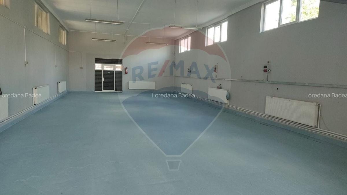 Hala, teren 5000 mp si casa in Potlogi- 38 km pana in Bucuresti - 32