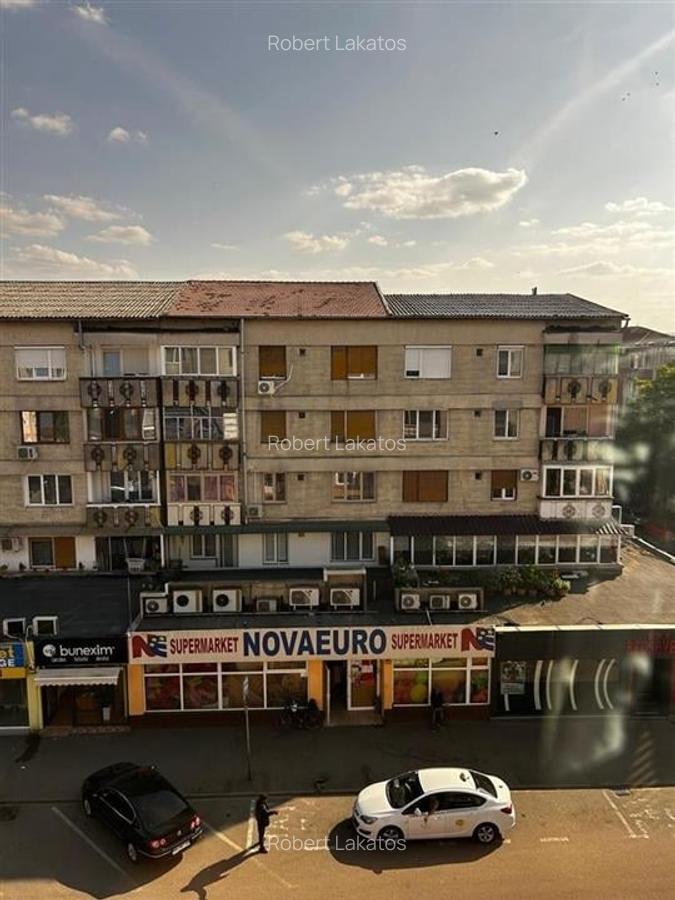 Apartament cu 3 camere decomandat în Iosia-Nord - 2