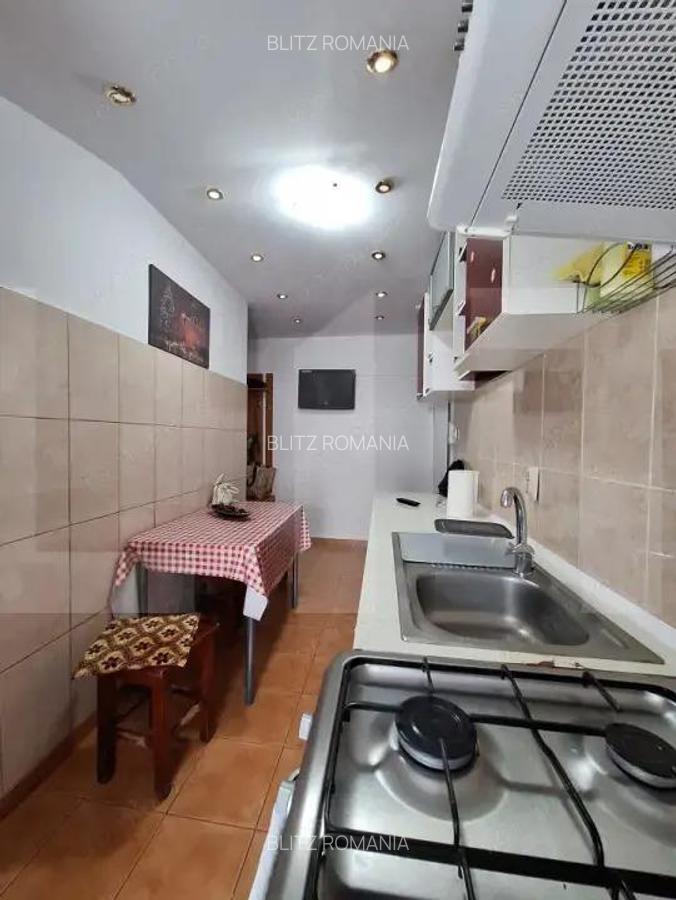 Apartament de vanzare, cu 2 camere decomandat, mobilat, zona Spitalul Judetean - 8