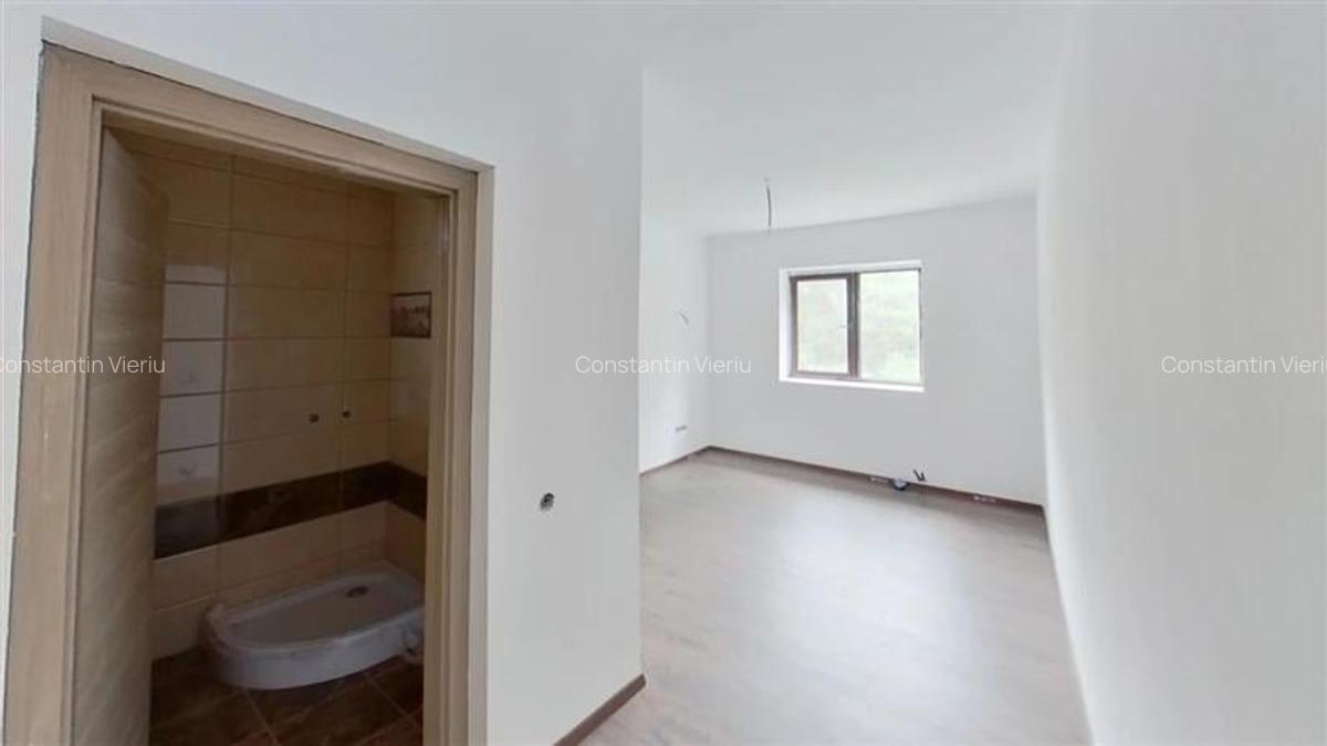 Casă individuală cu 9 camere în Exterior Est - 18