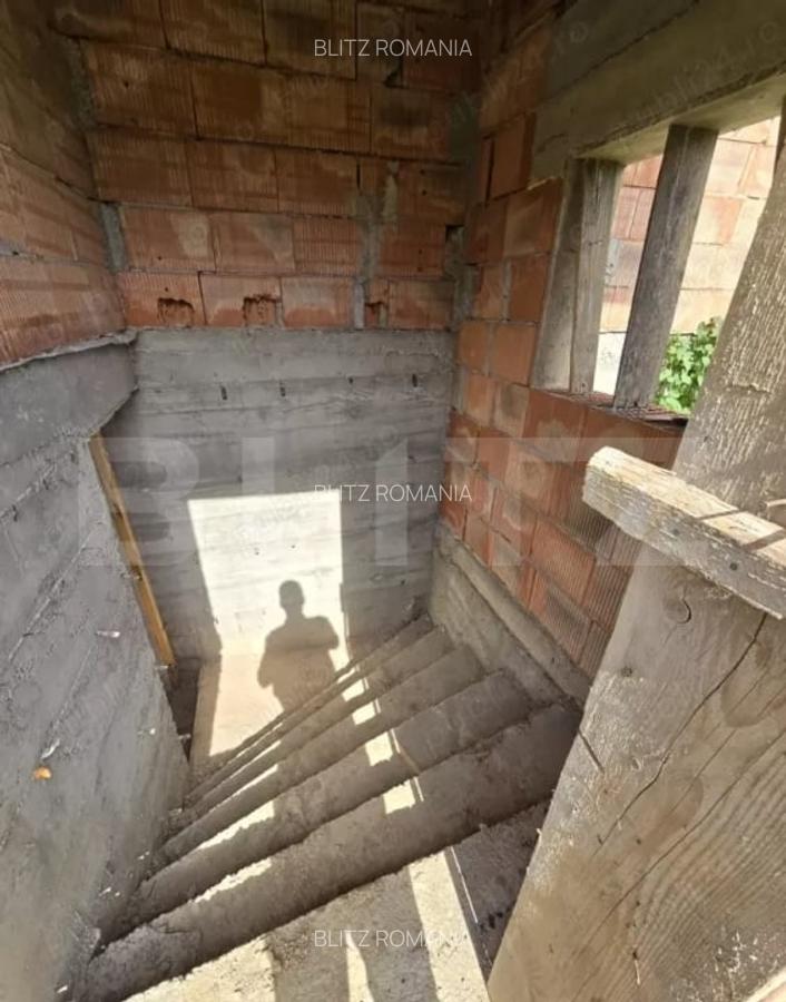 Casa plan parter 4 camere si beci in  Barnova - 5