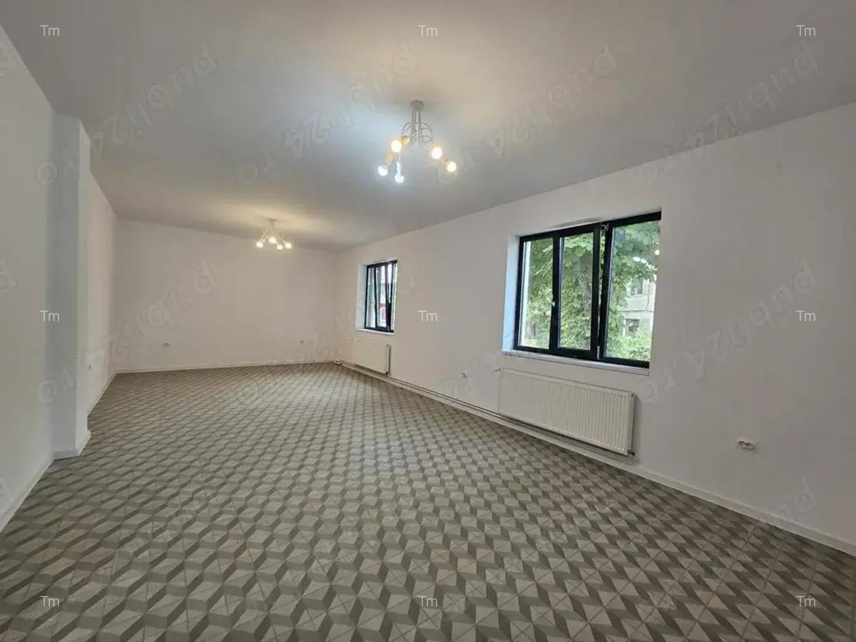 Proprietar , inchiriez casa 75m pe str. Infra?irii nr 12 , 700 euro luna - 4
