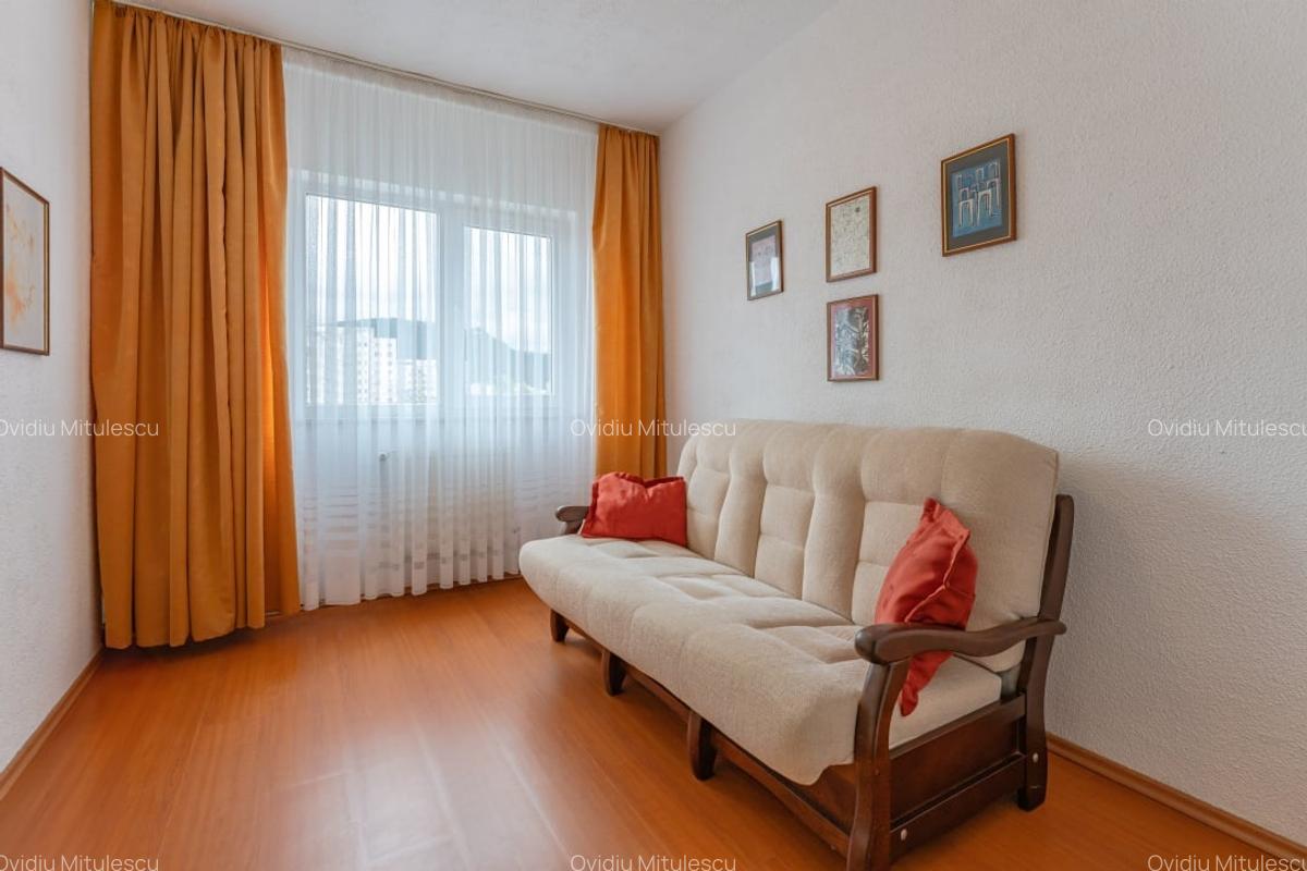Apartament cu 4 camere decomandat, mobilat în Aurel Vlaicu - 5