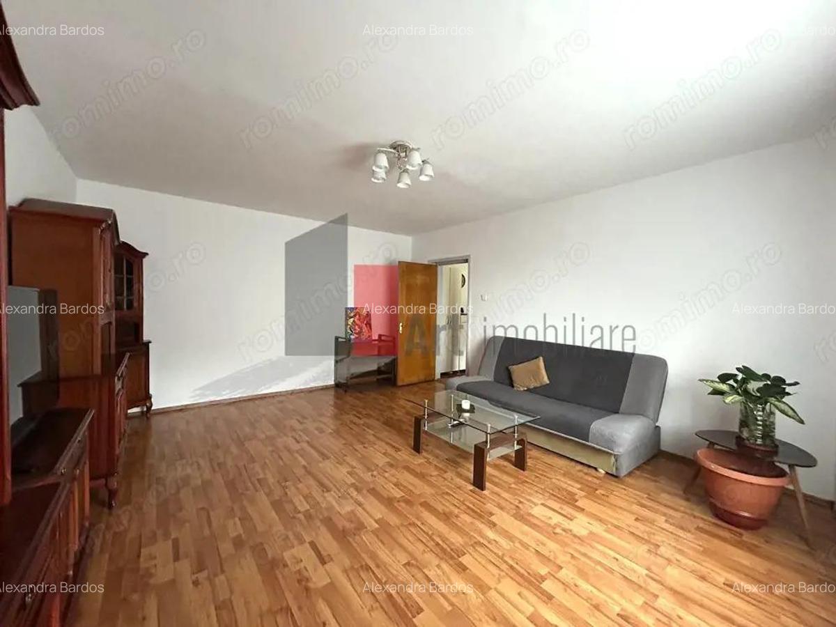 Apartament 2 camere decomandat | Calea Calarasilor - 2